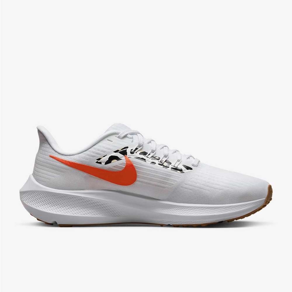 Nike Women’s Pegasus 39 Running Shoes, EUC, White/Platinum Tint, DZ5214-100 - Picture 6 of 15